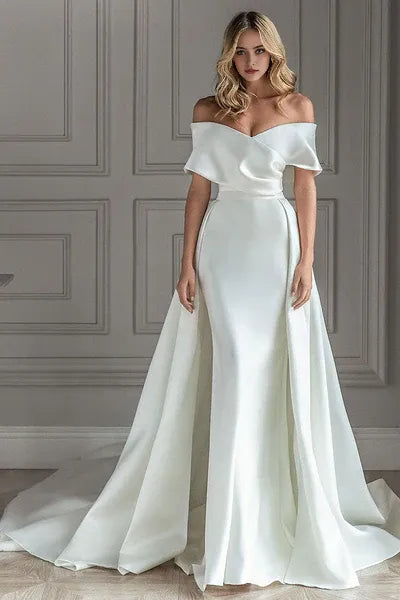 White Retro Wedding Dress With Train Off The Shoulder Pleated Mermaid Bridal Gowns