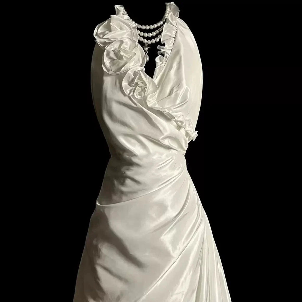 White Romantic A-Line Halter-Neck Sleeveless Ruffled Wedding Dresses