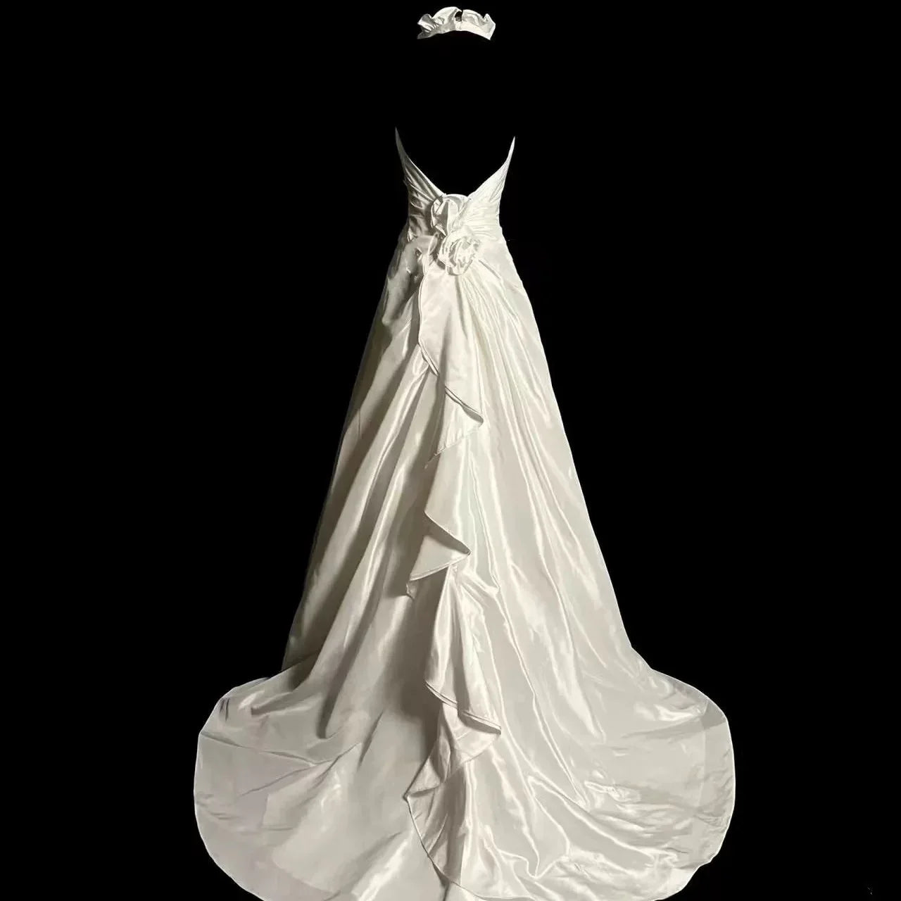 White Romantic A-Line Halter-Neck Sleeveless Ruffled Wedding Dresses