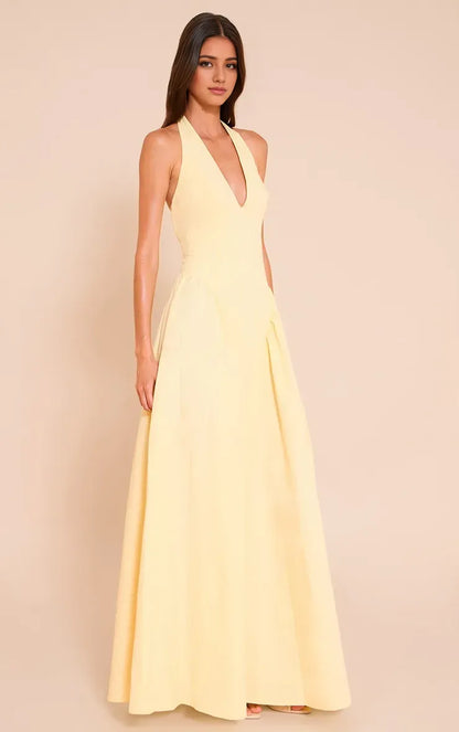 Elegant A-Line Halter-Neck Sleeveless Classic-Back Floor-Length Prom Formal Dress