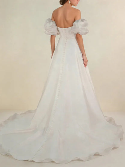 Luxurious Red Ruffled A-Line Classic-Neck Classic-Sleeve Button-Back Mini-Length Wedding Dress