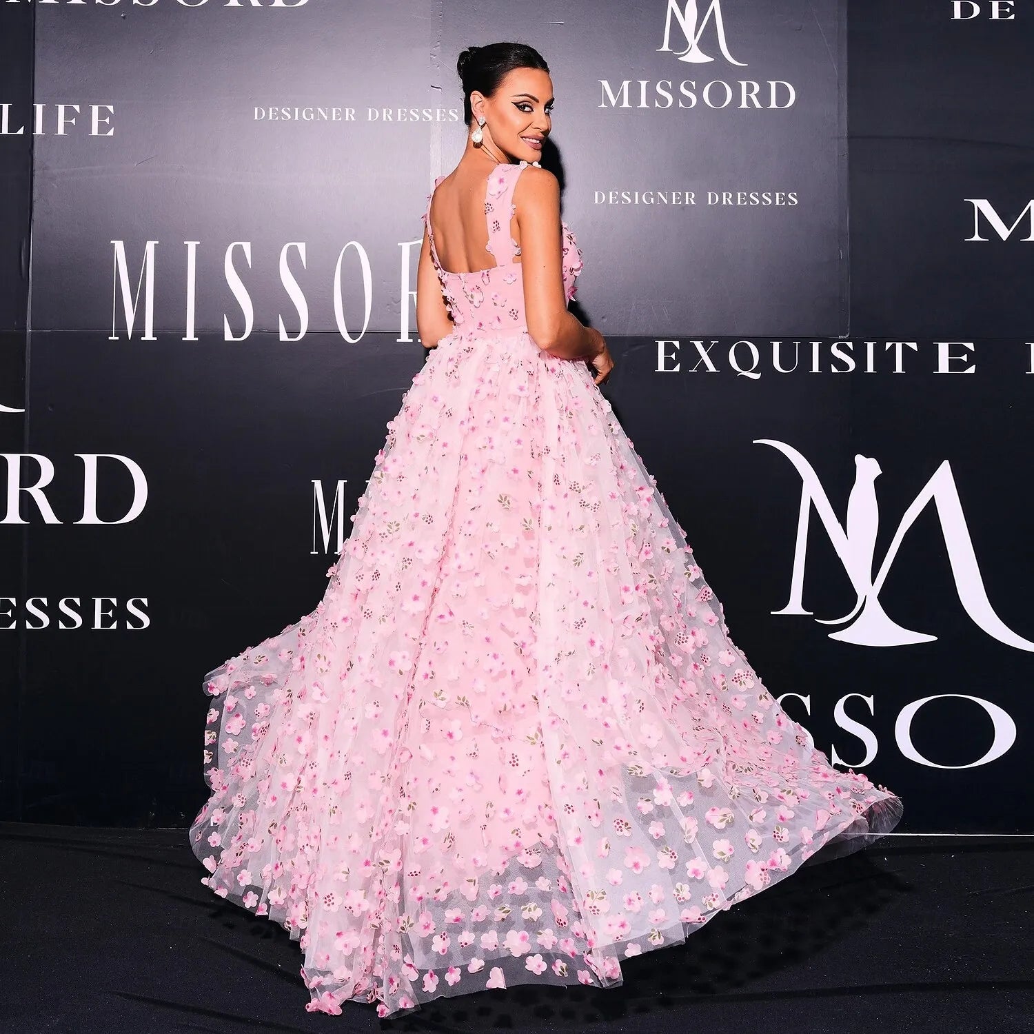 Pink Romantic A-Line Square Neck 3D Floral Applique Floor Length Evening Dress