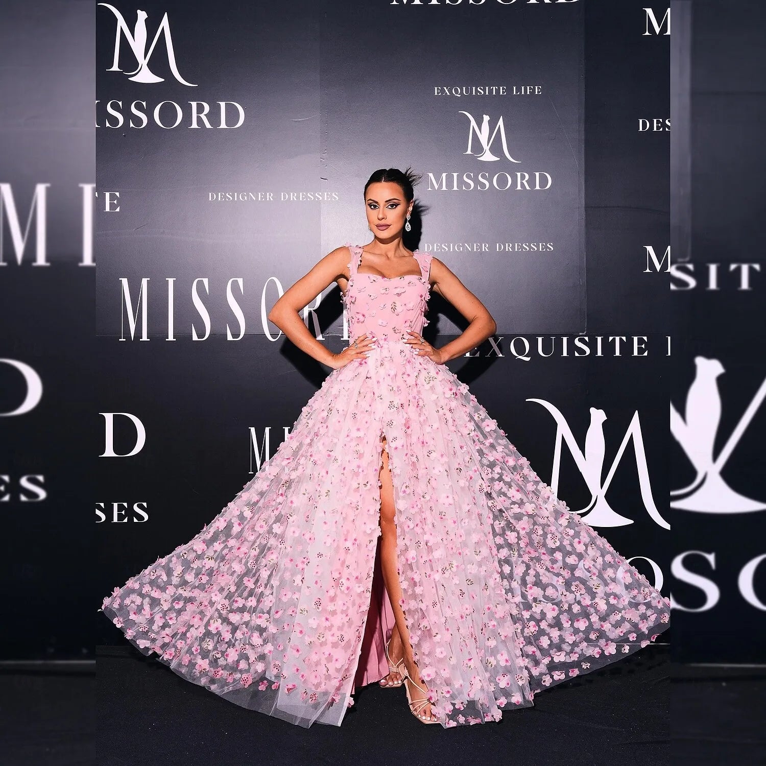 Pink Romantic A-Line Square Neck 3D Floral Applique Floor Length Evening Dress
