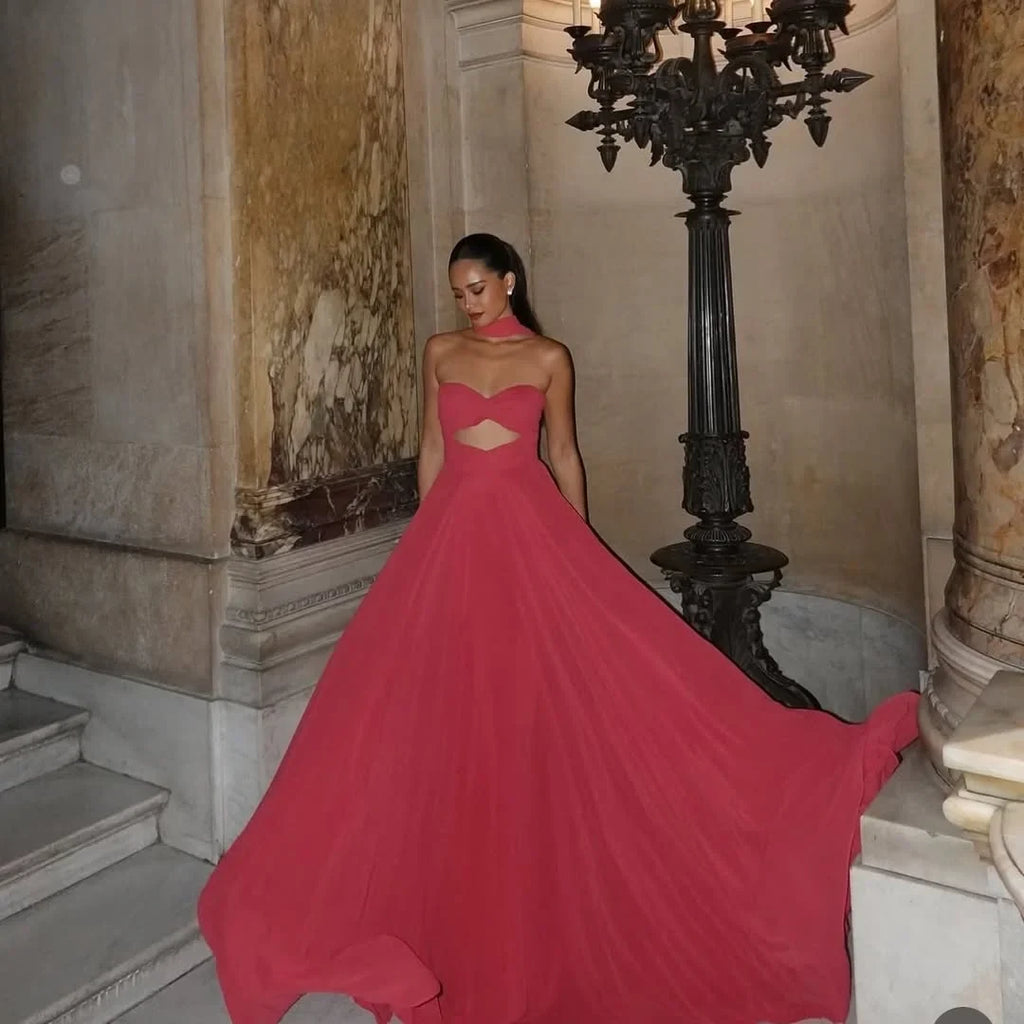 Red Romantic Halter Sleeveless Cutout Floor-Length Prom Dress