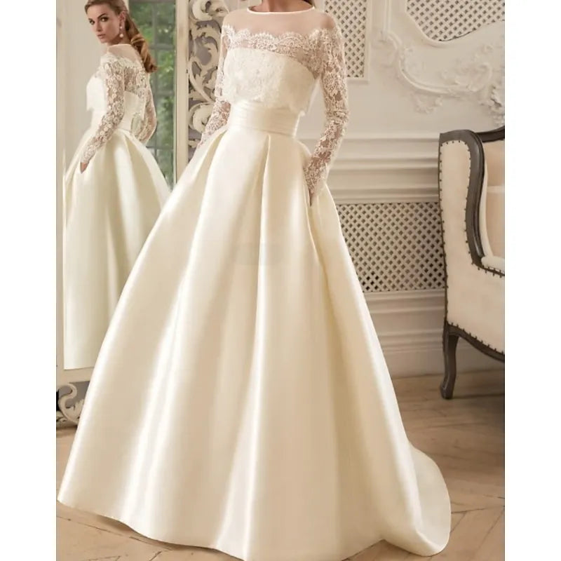 Ivory Vintage Ball-Gown Illusion Neck Long Sleeve Appliqu¨¦ Floor-Length Prom Dress With Pocket