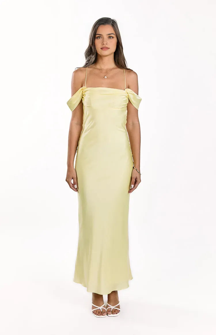 Yellow Romantic Pale Prom Dress Off Shoulder Spaghetti Straps Cowl Neck Flowy Maxi Design for a Sweet Appeal