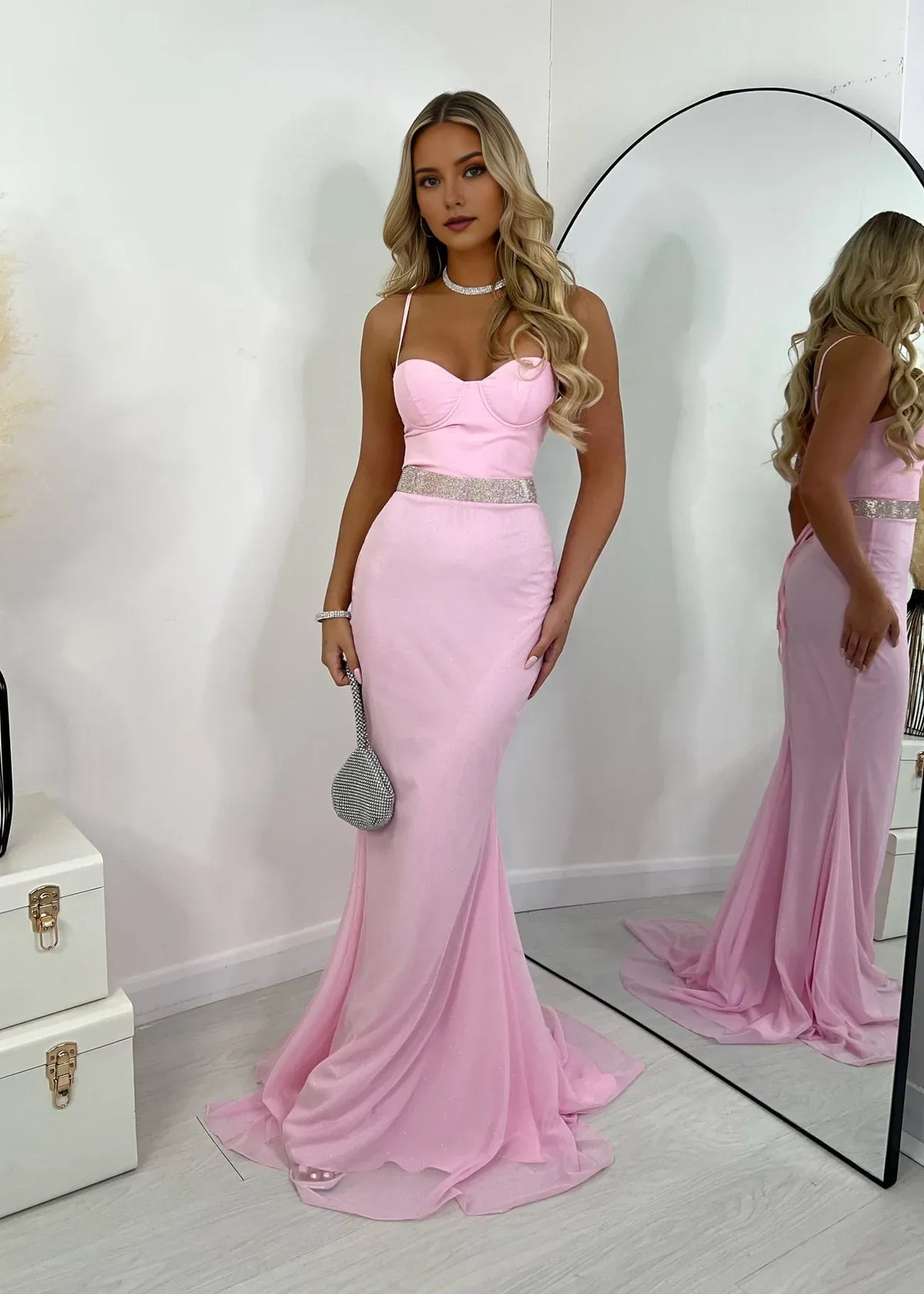 Pink Romantic Mermaid Sweetheart Neck Spaghetti Strap Tie Back Beading Floor Length Prom Dresses