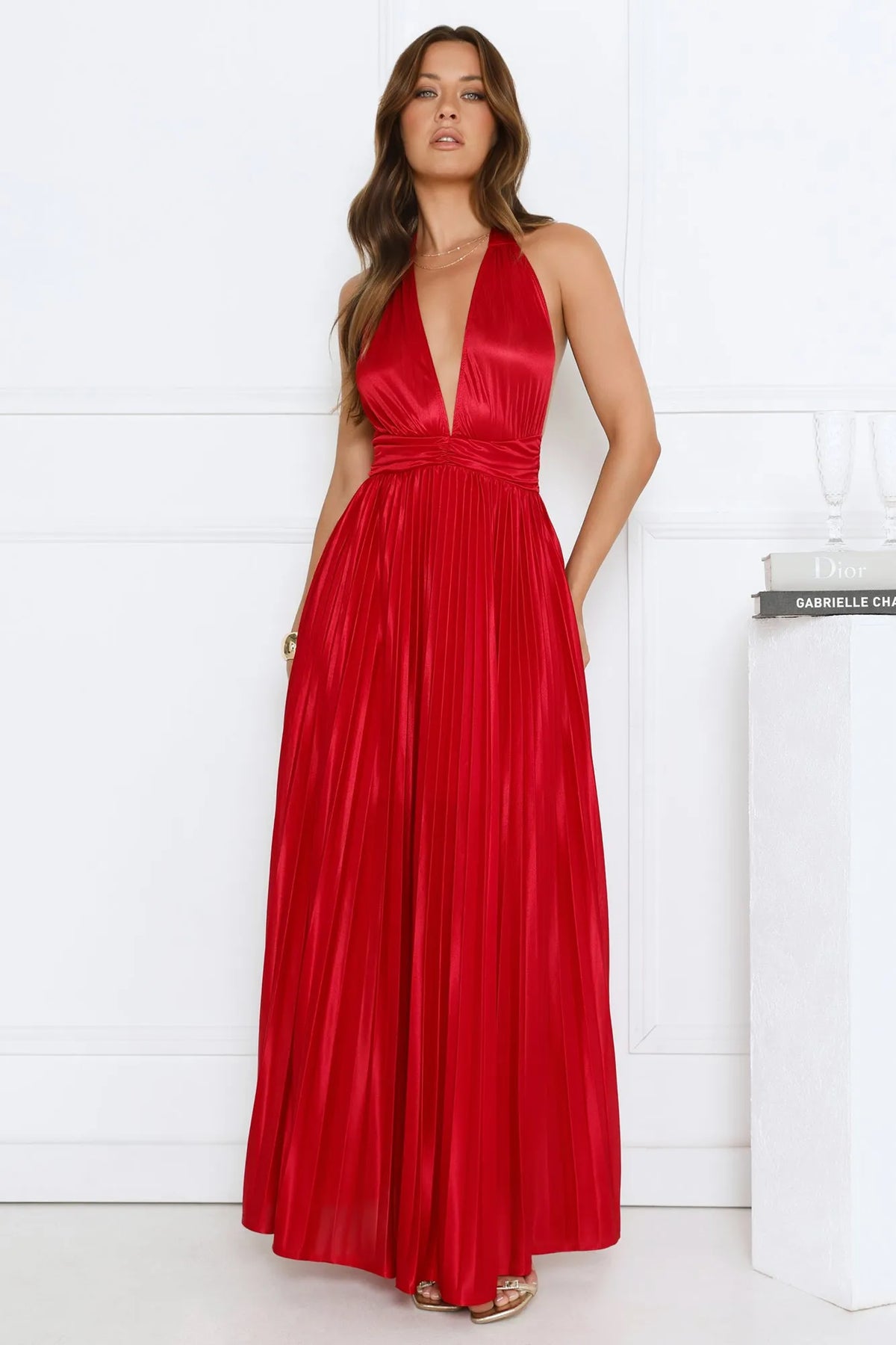 Red Romantic A-Line Halter Neck Sleeveless Deep V-Back Floor-Length Pleated Prom Dresses