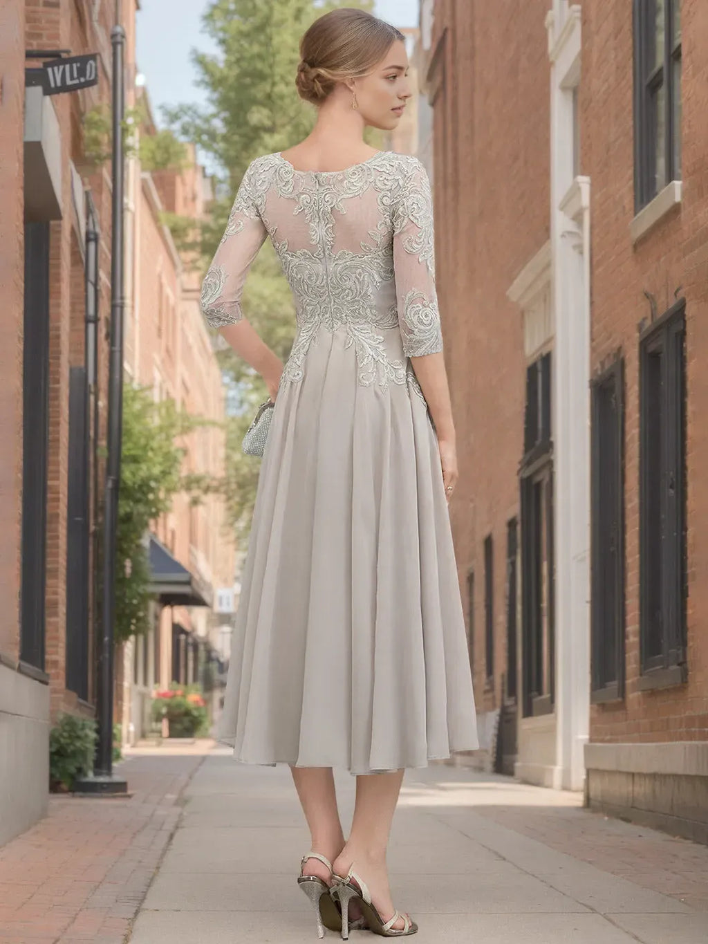 Scoop Neck Half Sleeves Tea-Length Mother of the Bride Dresses with Appliques