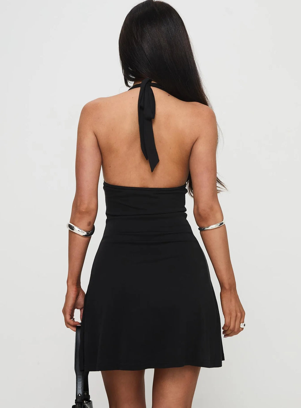 Black Sexy Halter Neck Homecoming Dress Deep V-Neck Bodycon Fit with Side Slit Perfect for School Dances Prom Nights and Teen Special Occasions