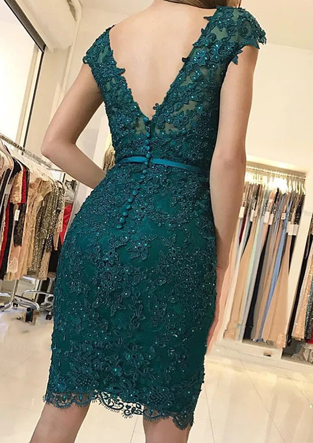 Sheath/Column V Neck Sleeveless Knee-Length Homecoming Dress With Beading