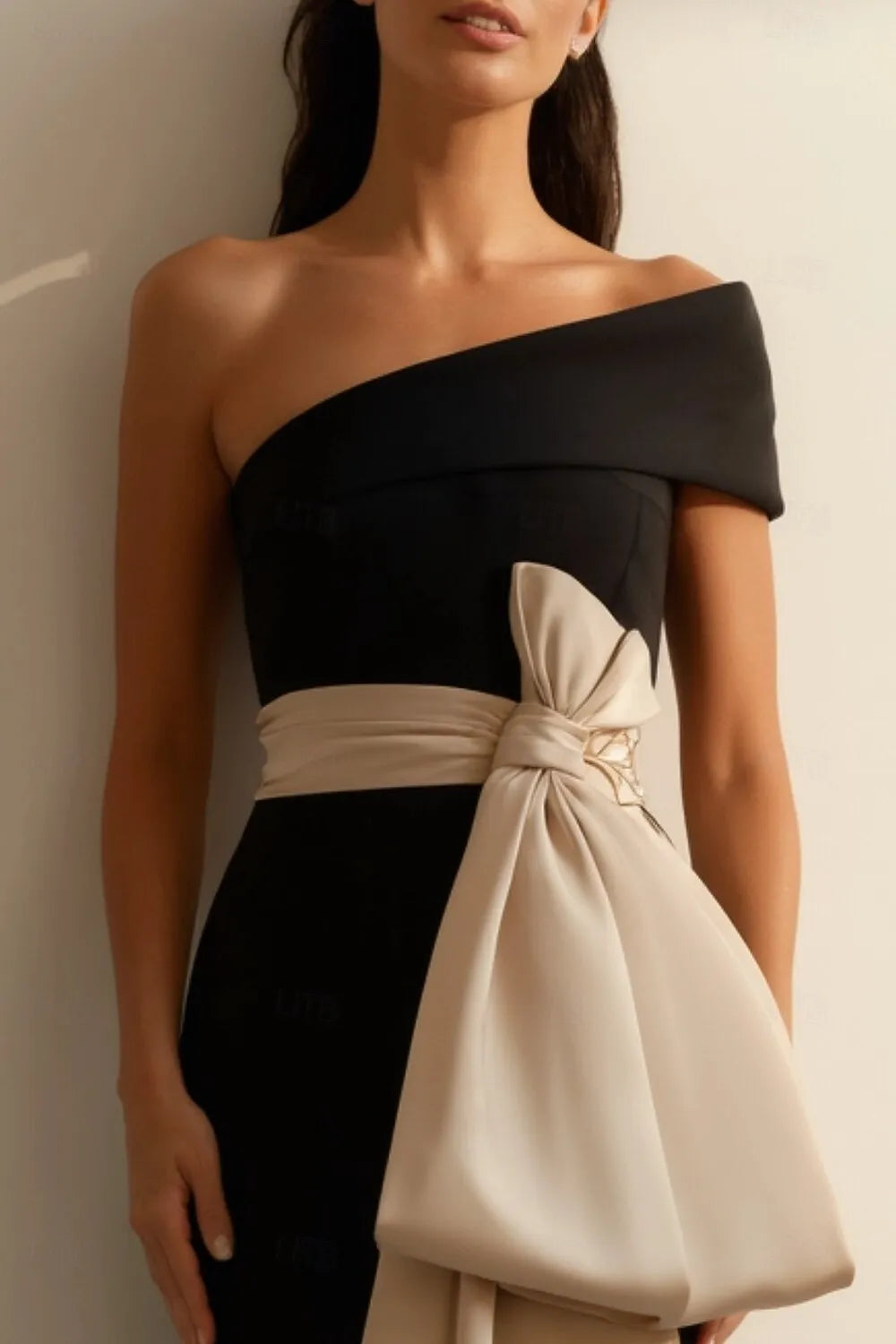 Black Sheath One-Shoulder Bow Beige Floor Length Prom Dress