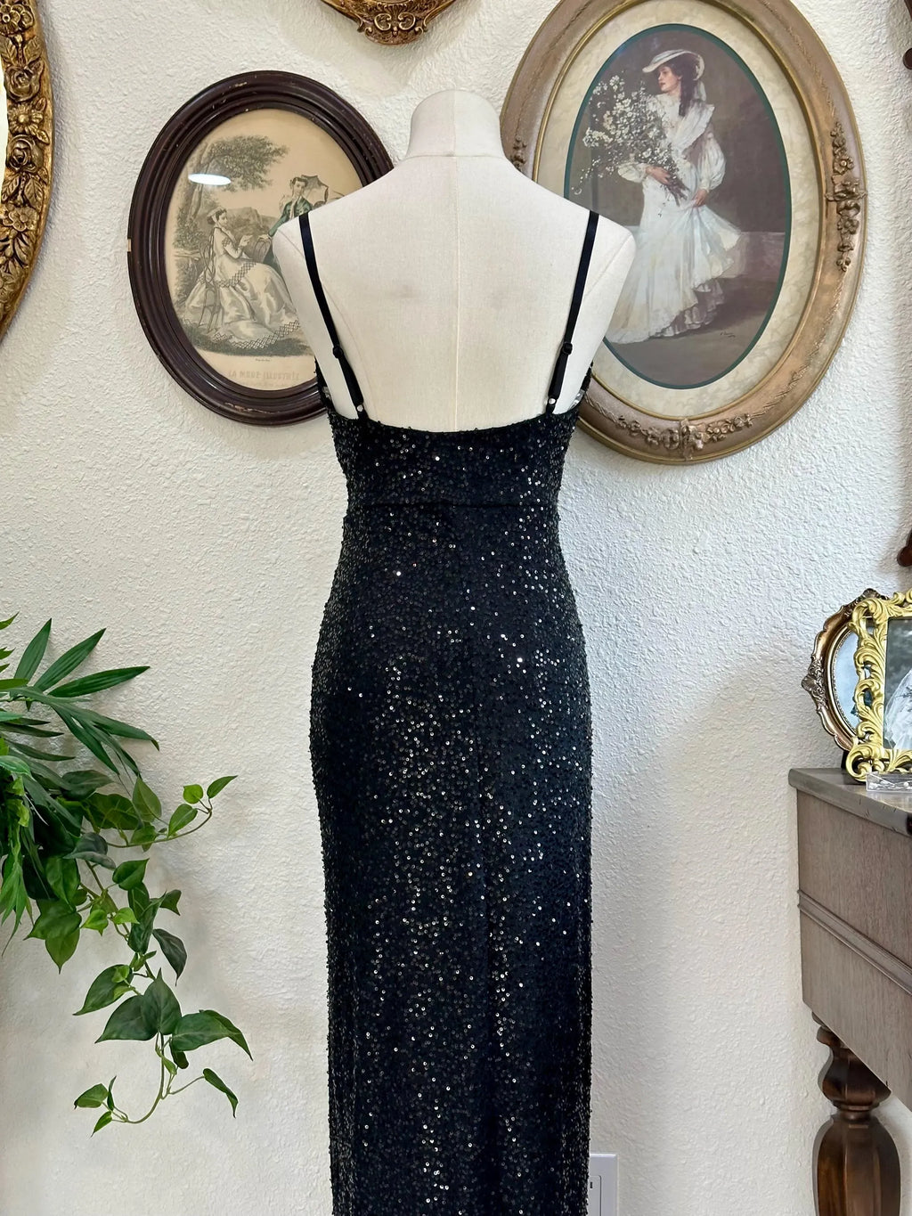 Black Shiny Mermaid Spaghetti-Strap Long Evening Dress With Slit Buy