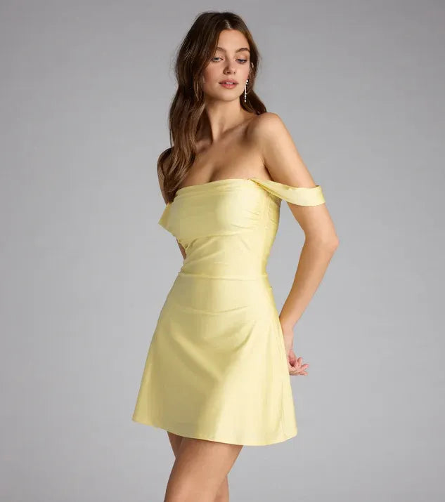 Beautiful Timeless Special Occasion Sophisticated Elegant A-Line Off-The-Shoulder Sleeveless Mini Homecoming Dress