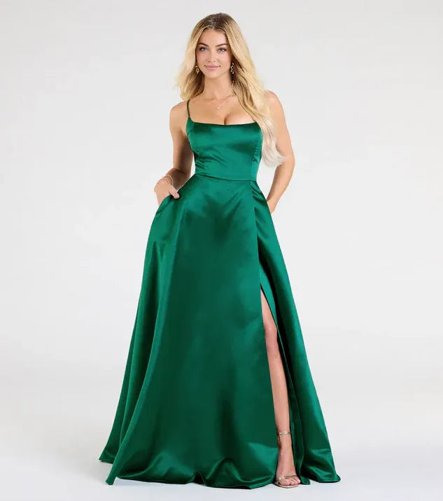 Beautiful Timeless Elegant Emerald Green Lace A-Line Square Neck Sleeveless Prom Dress
