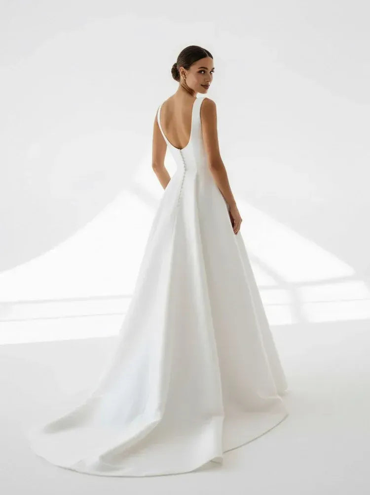 Graceful Stylish Refined Elegant White Satin A-Line Square Neck Sleeveless Wedding Dress