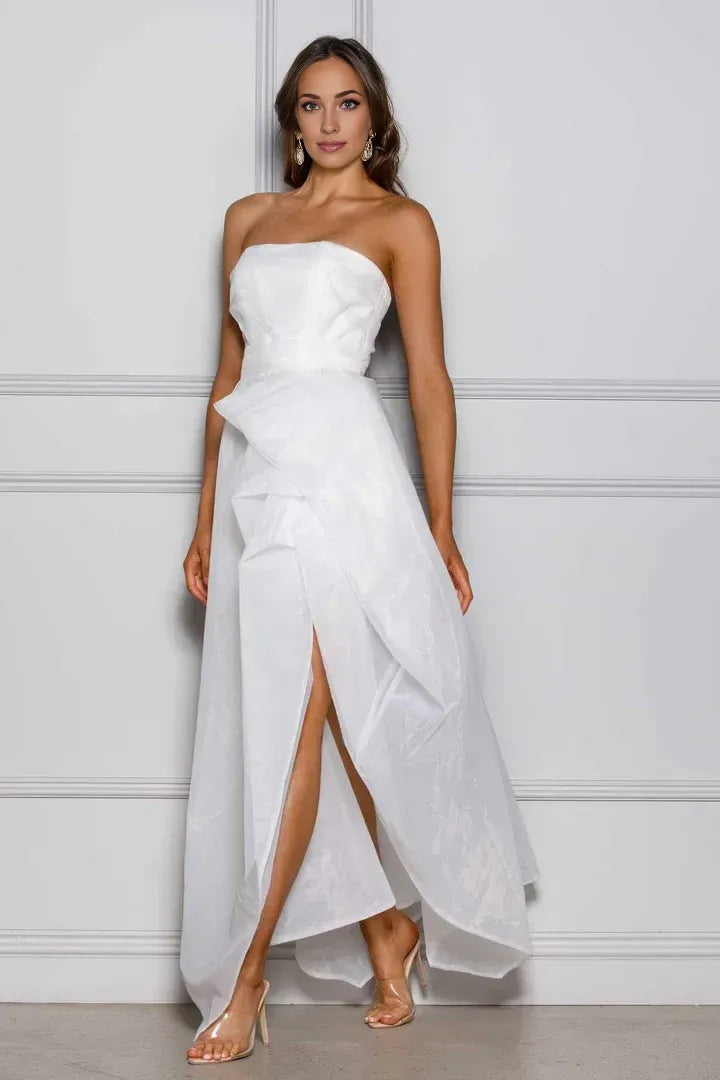 Special Occasion Sophisticated Graceful Stylish Elegant White Organza A-Line Strapless Sleeveless Wedding Dress