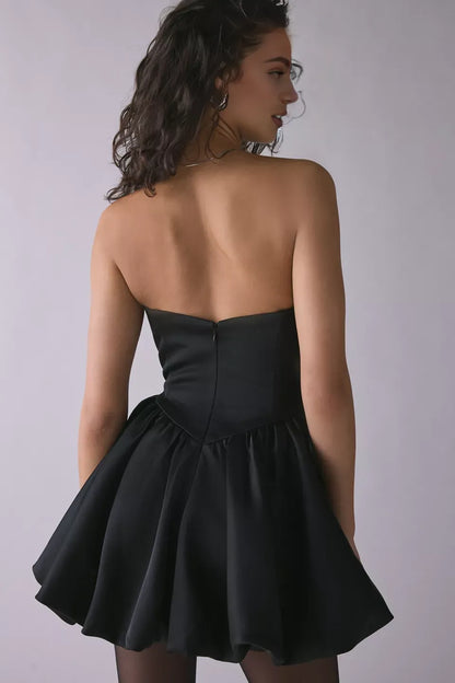 Timeless Special Occasion Sophisticated Elegant Black A-Line Strapless Sleeveless Mini Homecoming Dress