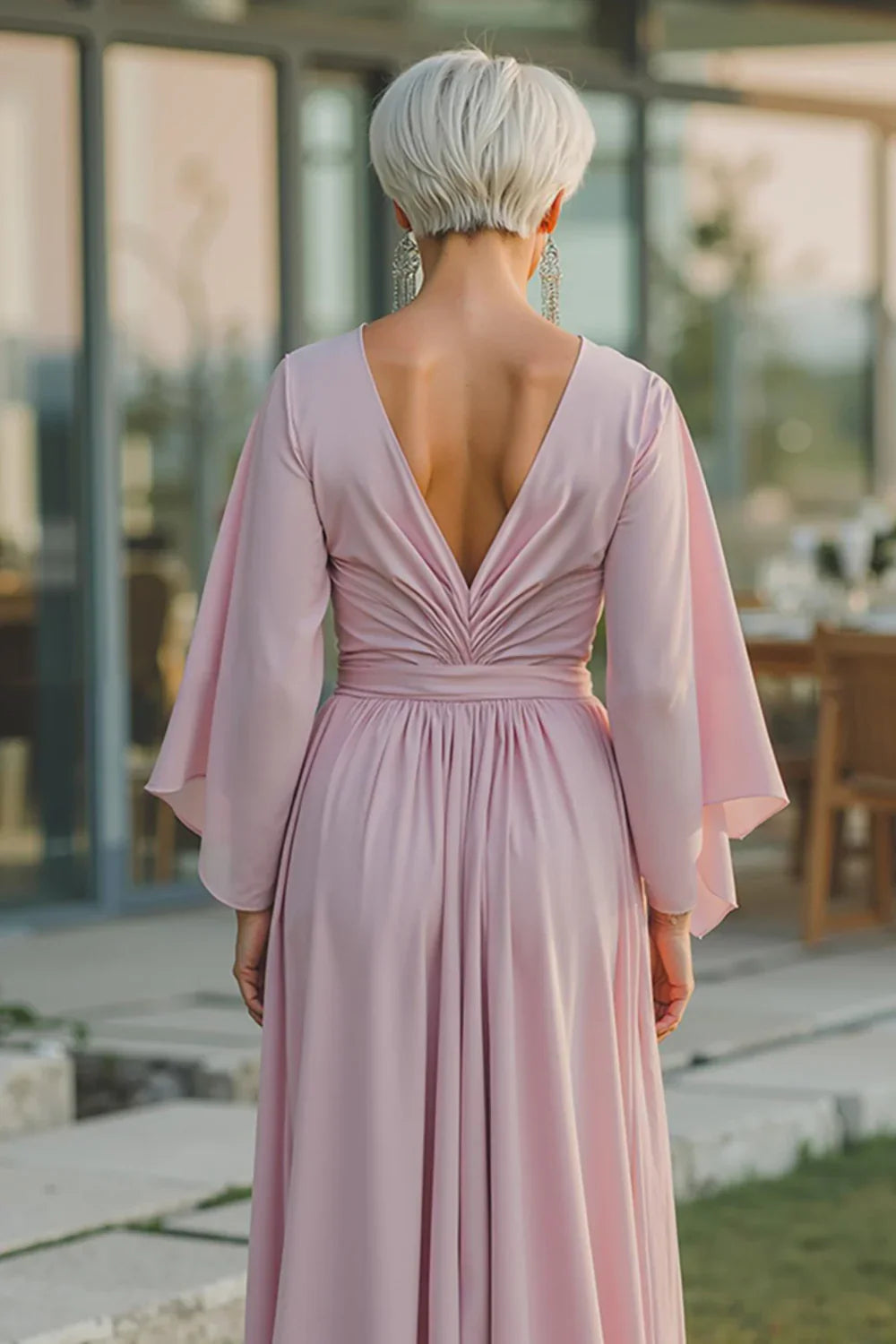 Elegant Blush Pink Chiffon A-Line V-Neck Backless Floor-Length Mother of the Bride Dress