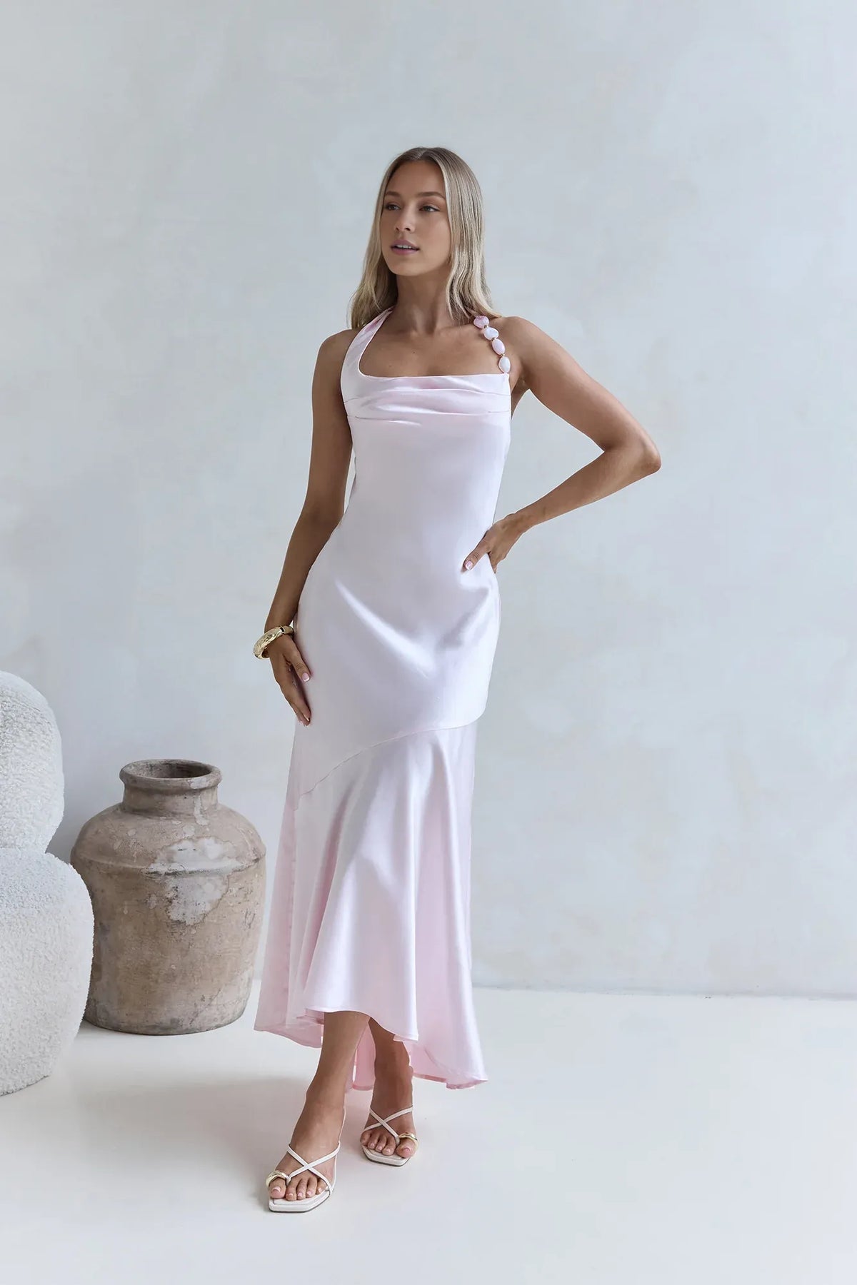 Refined Beautiful Timeless Chic Elegant Pink Satin Halter Sleeveless Floor-Length Cocktail Dress
