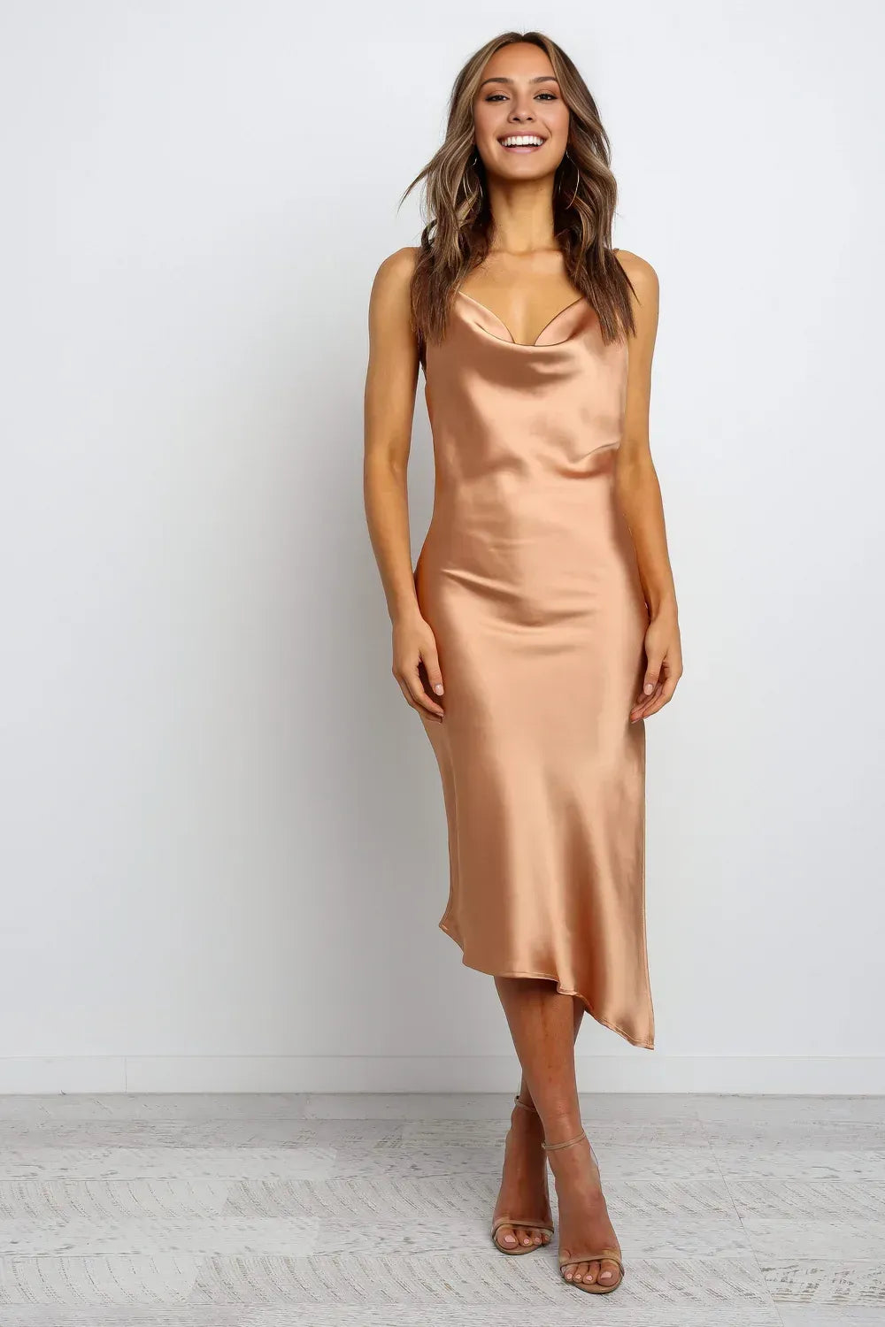 Timeless Special Occasion Sophisticated Elegant Emerald Green Satin Sleeveless Tea-Length Prom Dress