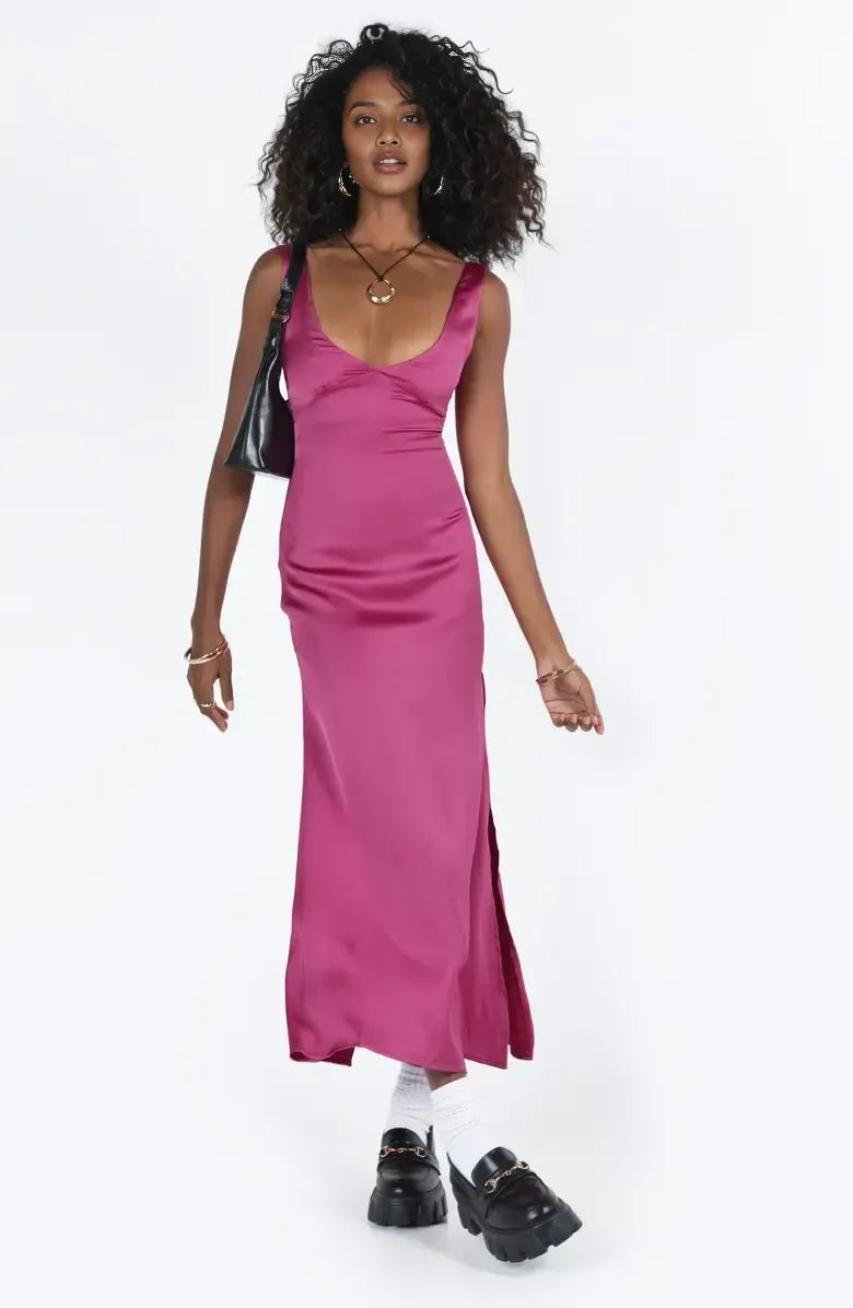 Sophisticated Graceful Stylish Refined Beautiful Elegant Red Satin V-Neck Sleeveless Prom Dress