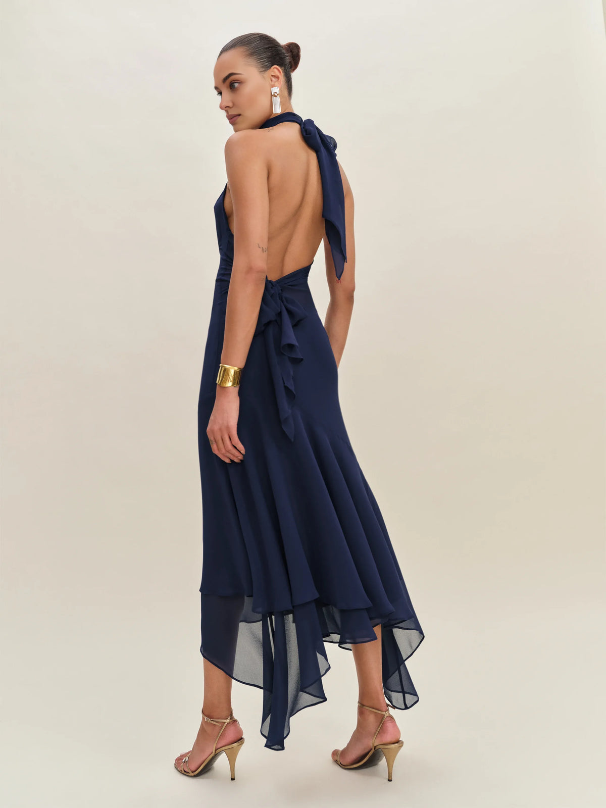 Sophisticated Graceful Stylish Refined Beautiful Timeless Elegant A-Line Halter Sleeveless Prom Dress