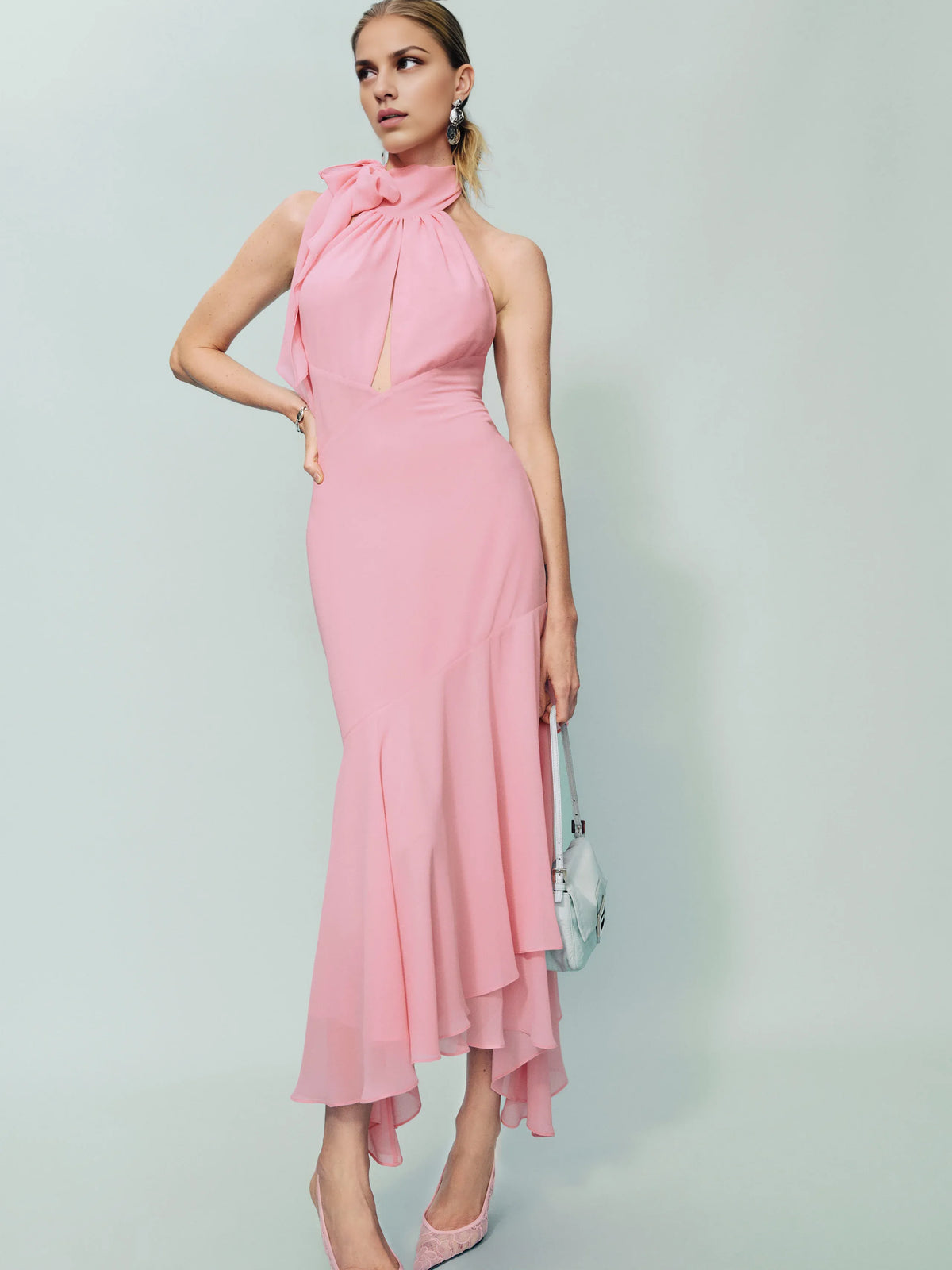 Sophisticated Graceful Stylish Refined Beautiful Timeless Elegant A-Line Halter Sleeveless Prom Dress
