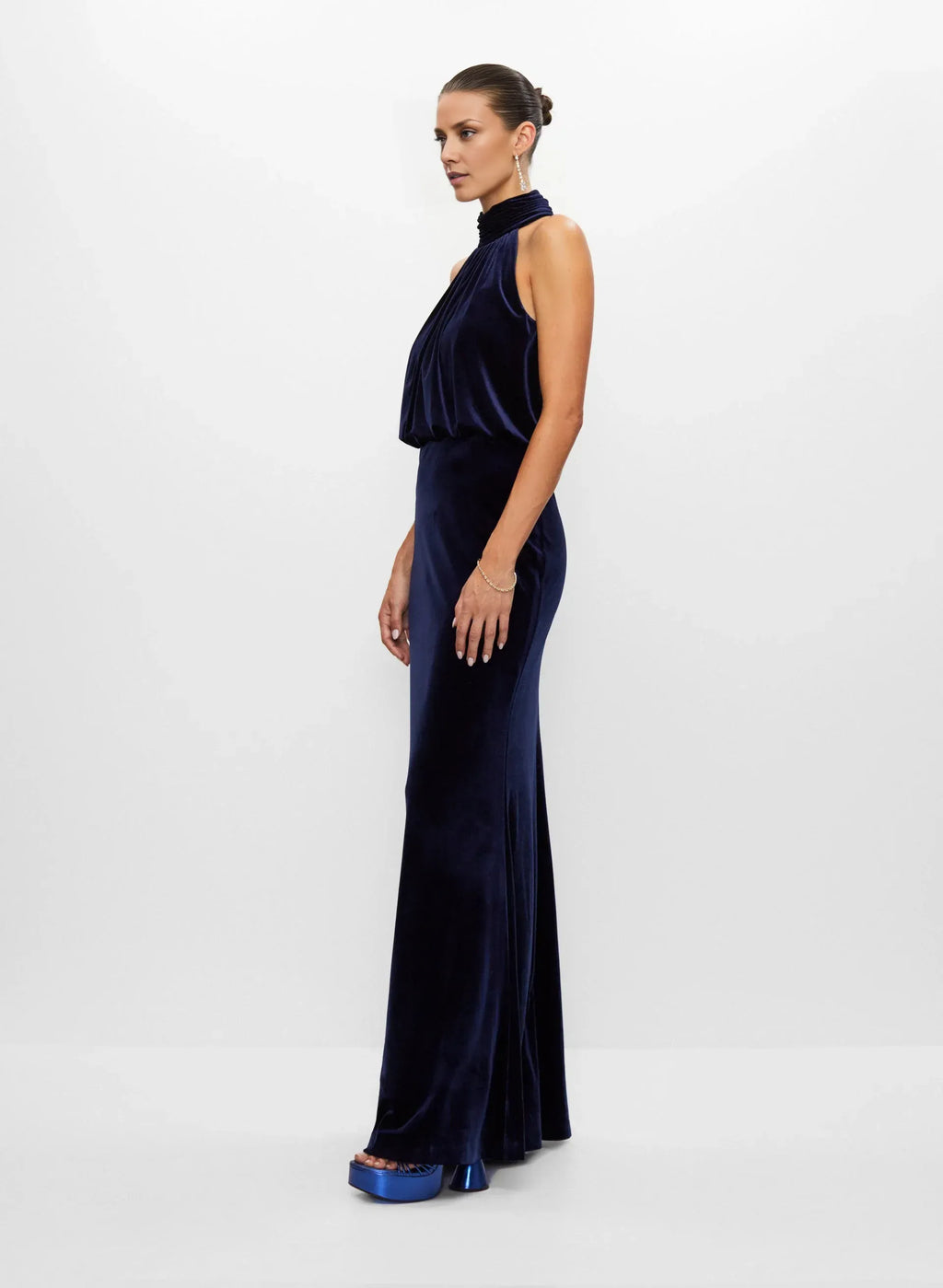 Graceful Stylish Elegant Navy Blue Velvet Mermaid Halter Sleeveless Floor-Length Prom Dress