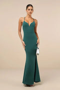 Green Spaghetti-Strap Prom Dress in Emerald with Plunging V-Neckline and Mermaid Silhouette for Formal Events