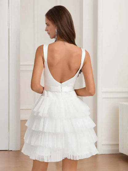 Elegant Red A-Line Square-Neck Classic-Sleeve Backless Mini-Length Homecoming Dress