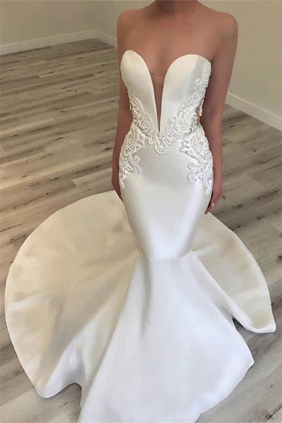 Classic Red Applique Mermaid Strapless Classic-Sleeve Open-Back Floor-Length Wedding Dress
