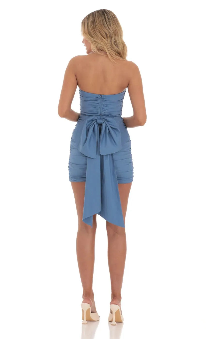 Blue Strapless Ruched Bodycon Homecoming Dress Side Bow Detail for Chic School Dance Style