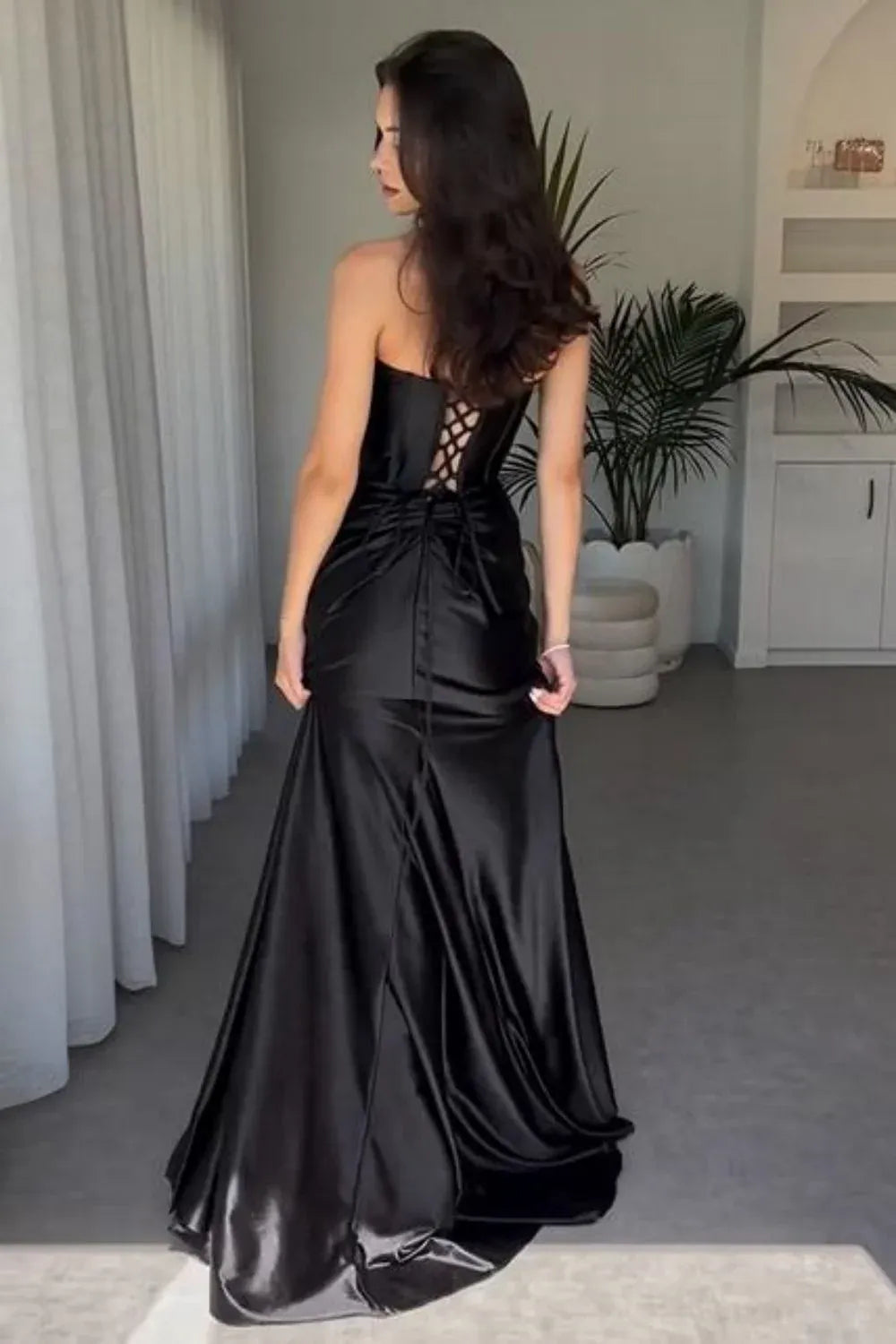 Sophisticated Graceful Stylish Refined Beautiful Elegant Satin Mermaid Strapless Floor-Length Prom Dress