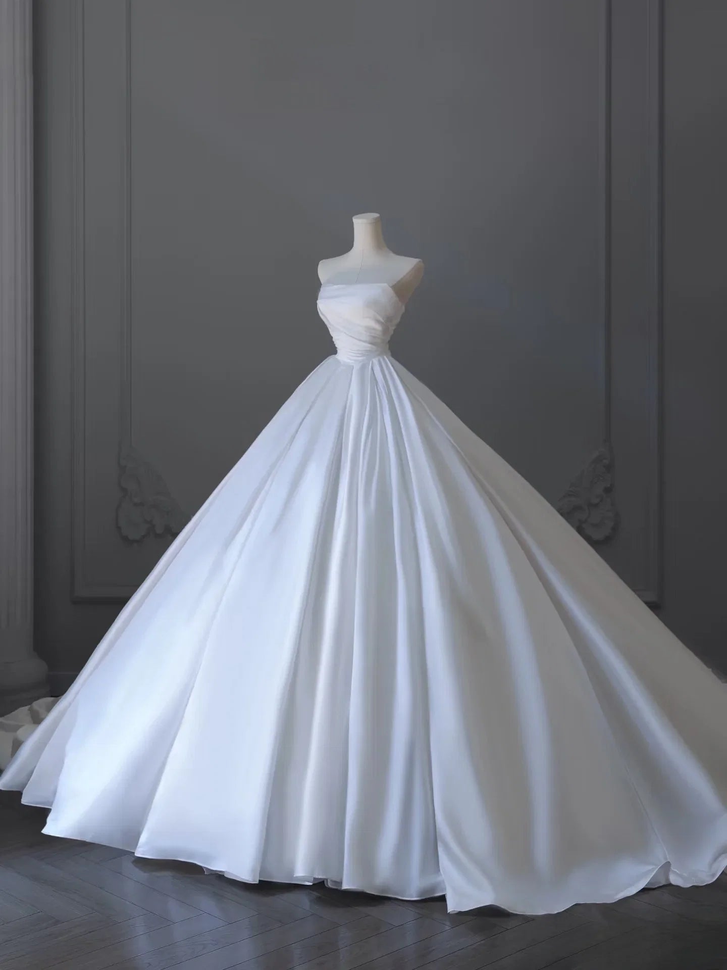 White Timeless Strapless Sleeveless Ruched Wedding Dresses