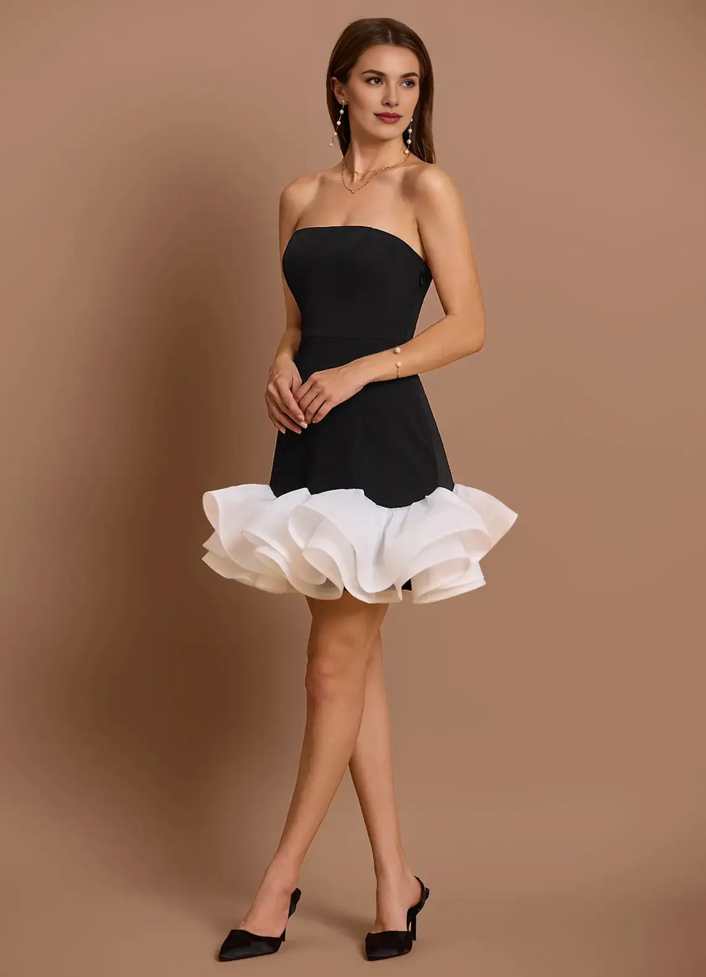 Stylish Refined Beautiful Timeless Chic Elegant Black A-Line Sleeveless Mini Evening Dress