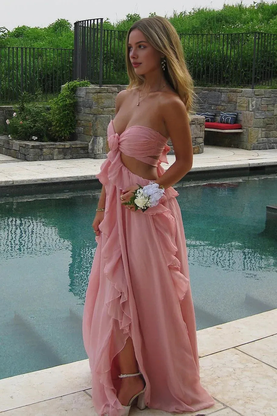 Special Occasion Sophisticated Graceful Stylish Elegant Blush Pink Lace Sweetheart Sleeveless Prom Dress