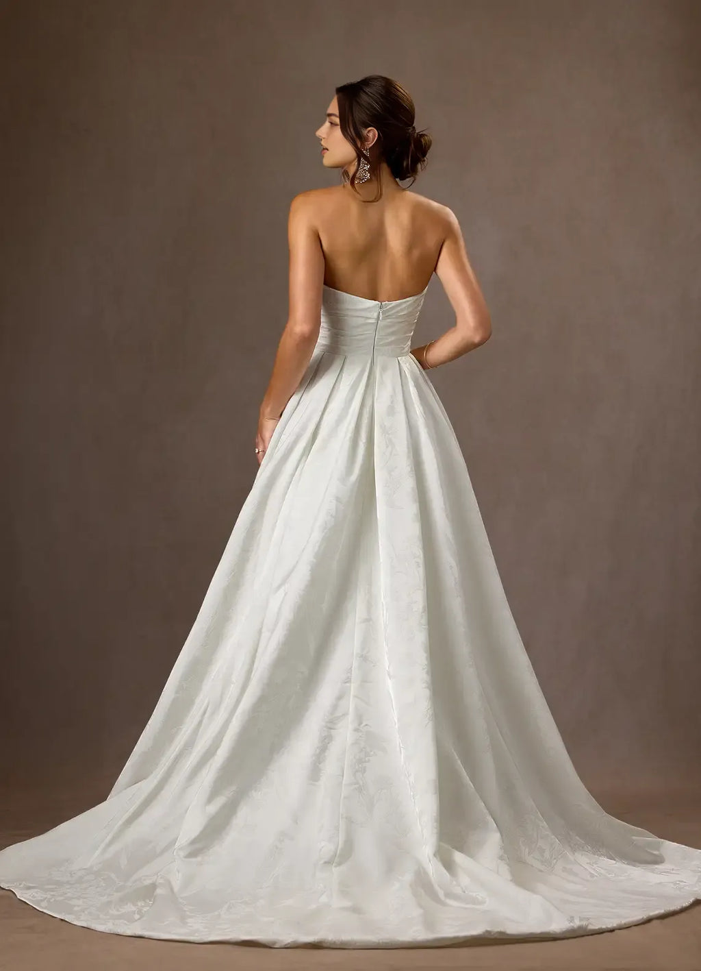 Wedding Dresses for Brides A-Line Strapless Floral Jacquard Neckline Flowy Ball Gown Silhouette Side Slit Functional Train