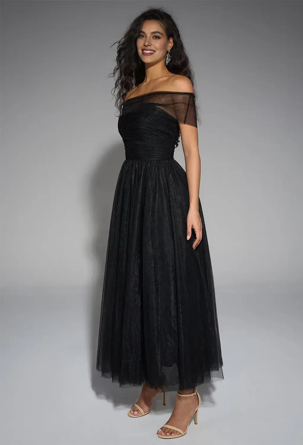 Sophisticated Graceful Stylish Refined Beautiful Elegant Black Tulle A-Line Sleeveless Prom Dress