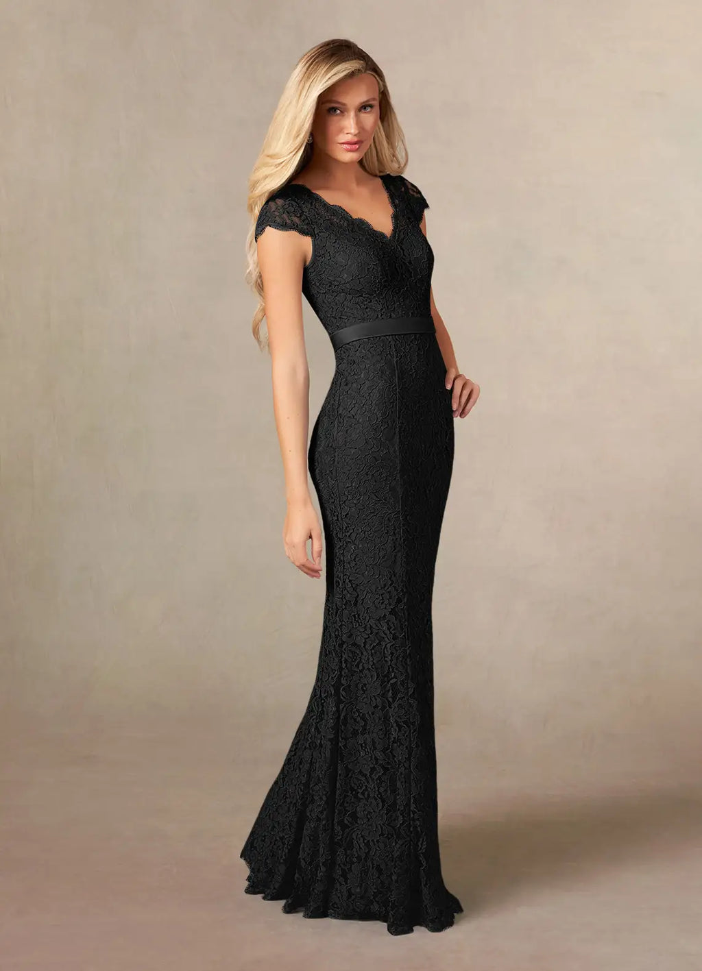 Black Unique Mermaid Mother of the Bride Dresses with V - Neckline Cap Sleeves and Slim Waistband
