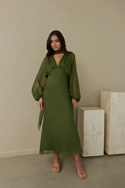 Beautiful Timeless Special Occasion Sophisticated Graceful Elegant Green Tulle Sheath Prom Dress