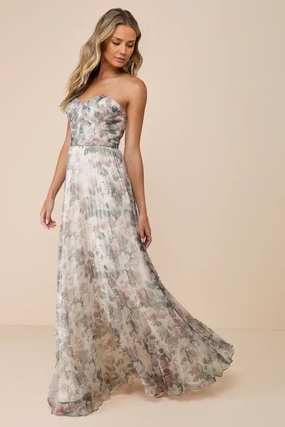 Special Occasion Sophisticated Graceful Stylish Refined Elegant Ivory A-Line Sweetheart Sleeveless Prom Dress
