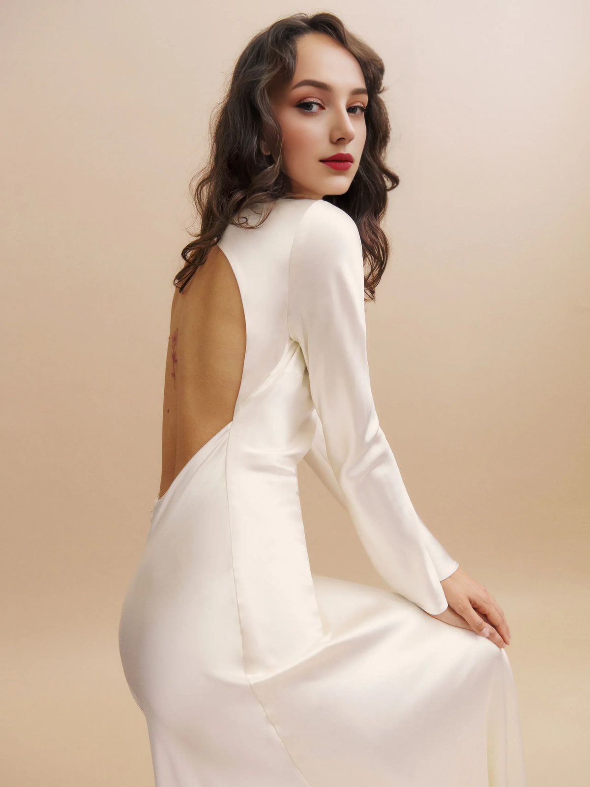 Beautiful Timeless Special Occasion Elegant Satin Mermaid Long Sleeve Mini Wedding Dress