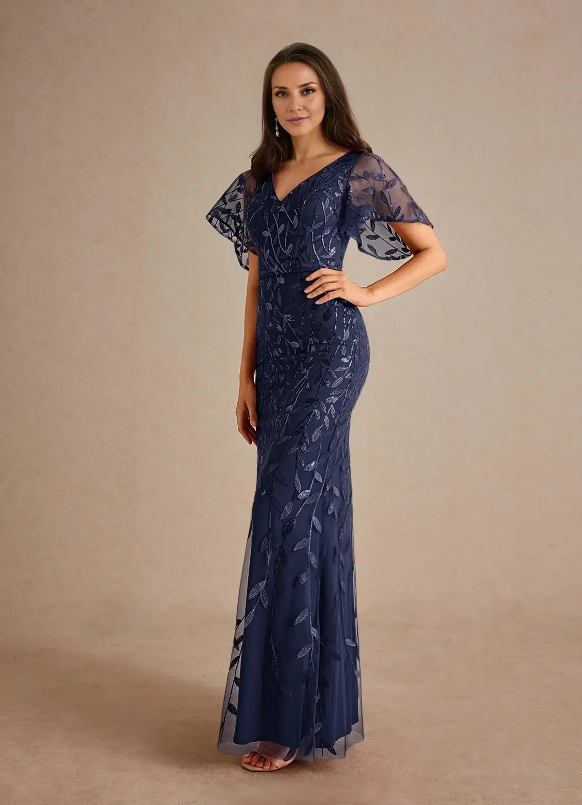 Sophisticated Graceful Stylish Refined Beautiful Elegant Champagne Tulle Sheath V-Neck Evening Dress
