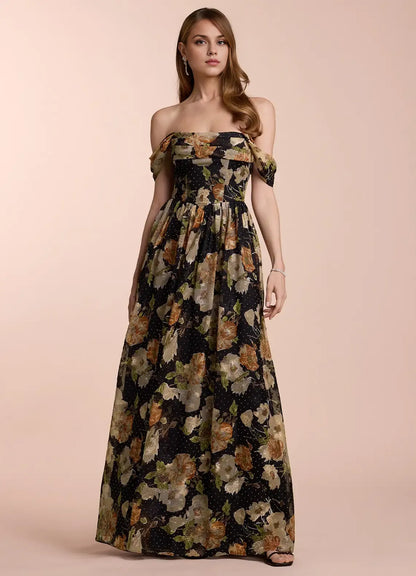 Special Occasion Sophisticated Graceful Stylish Refined Beautiful Elegant Lace Sleeveless Prom Dress