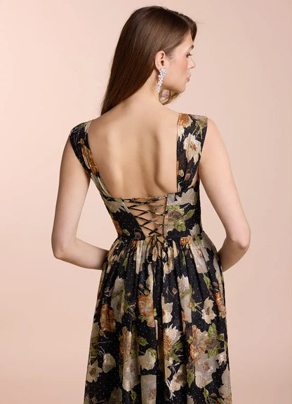 Special Occasion Sophisticated Graceful Stylish Refined Beautiful Elegant Lace Sleeveless Prom Dress