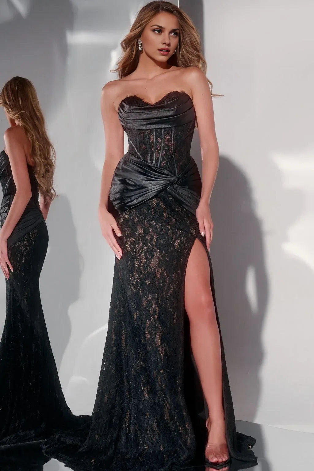 Stylish Refined Beautiful Timeless Chic Elegant Lace Strapless Sleeveless Long Prom Dress
