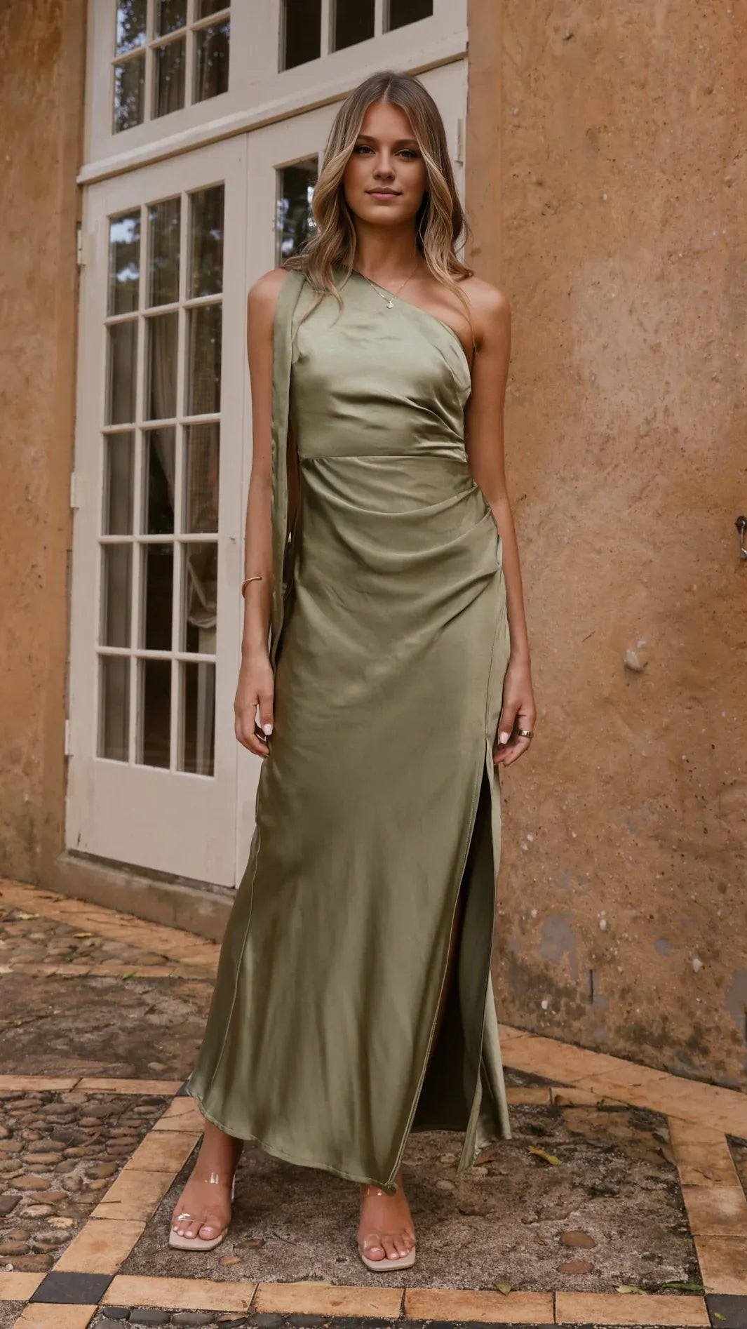 Graceful Stylish Refined Beautiful Timeless Chic Elegant Black Sheath Sleeveless Prom Dress