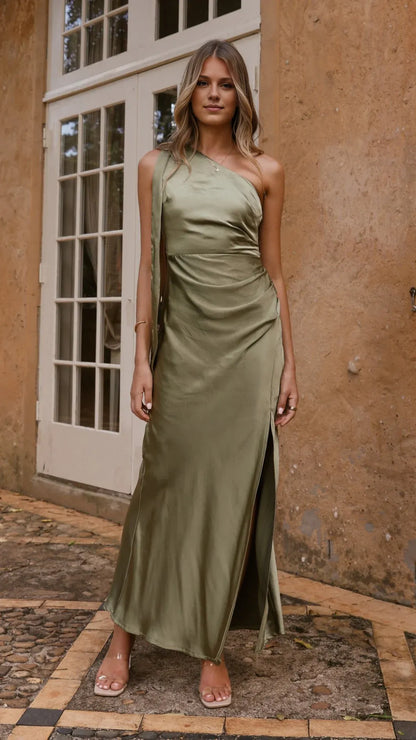 Graceful Stylish Refined Beautiful Timeless Chic Elegant Black Sheath Sleeveless Prom Dress