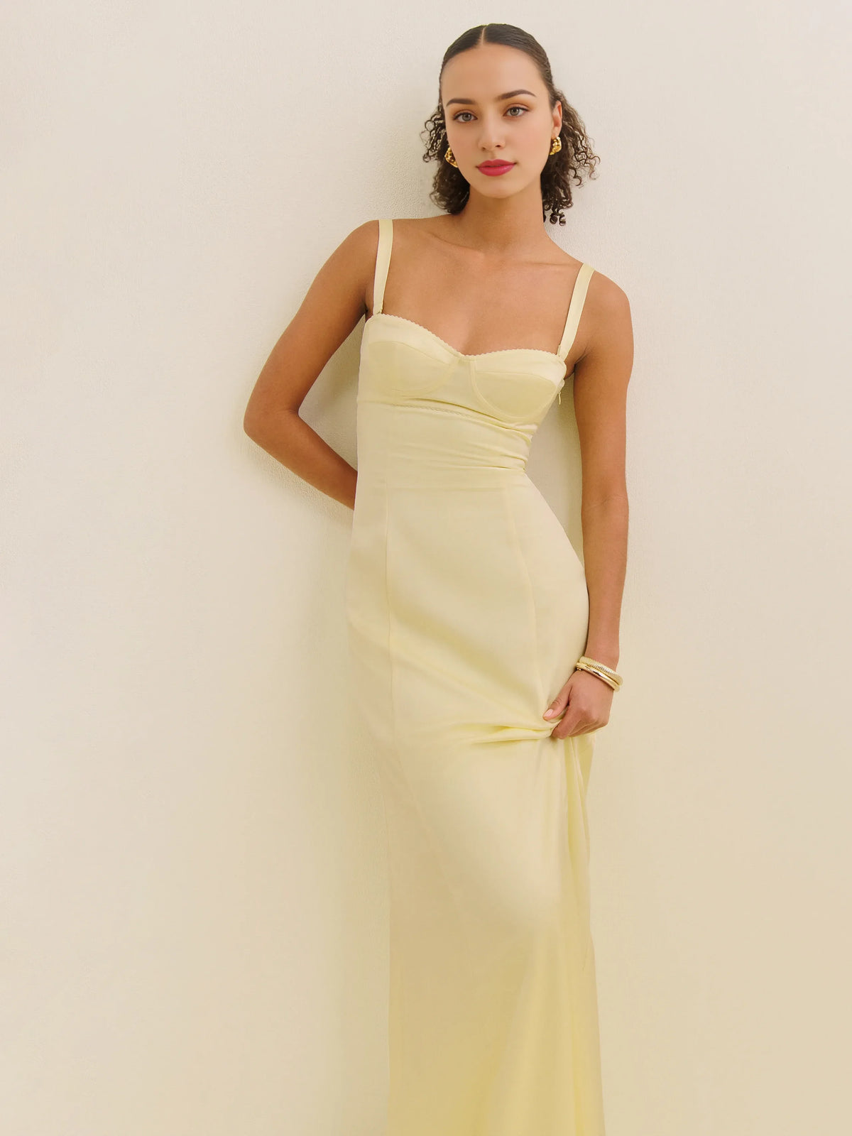 Refined Beautiful Timeless Special Occasion Sophisticated Elegant Lace Mermaid Sleeveless Prom Dress